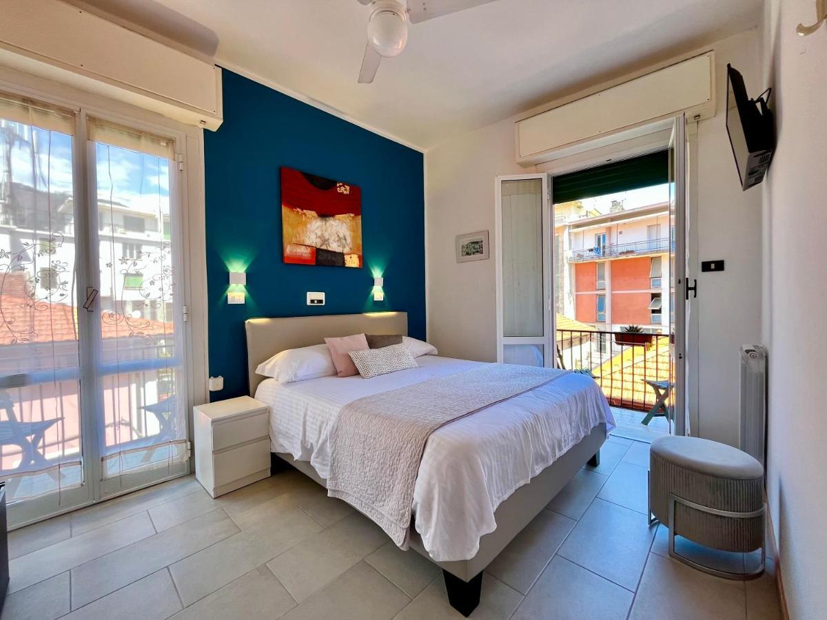 Hotel Alla Fontanella 阿拉西奥 外观 照片