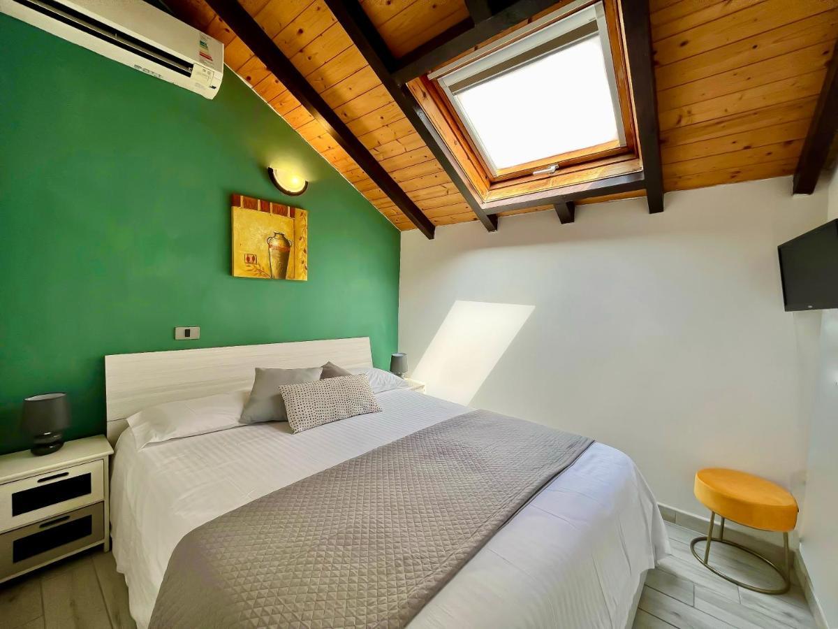 Hotel Alla Fontanella 阿拉西奥 外观 照片