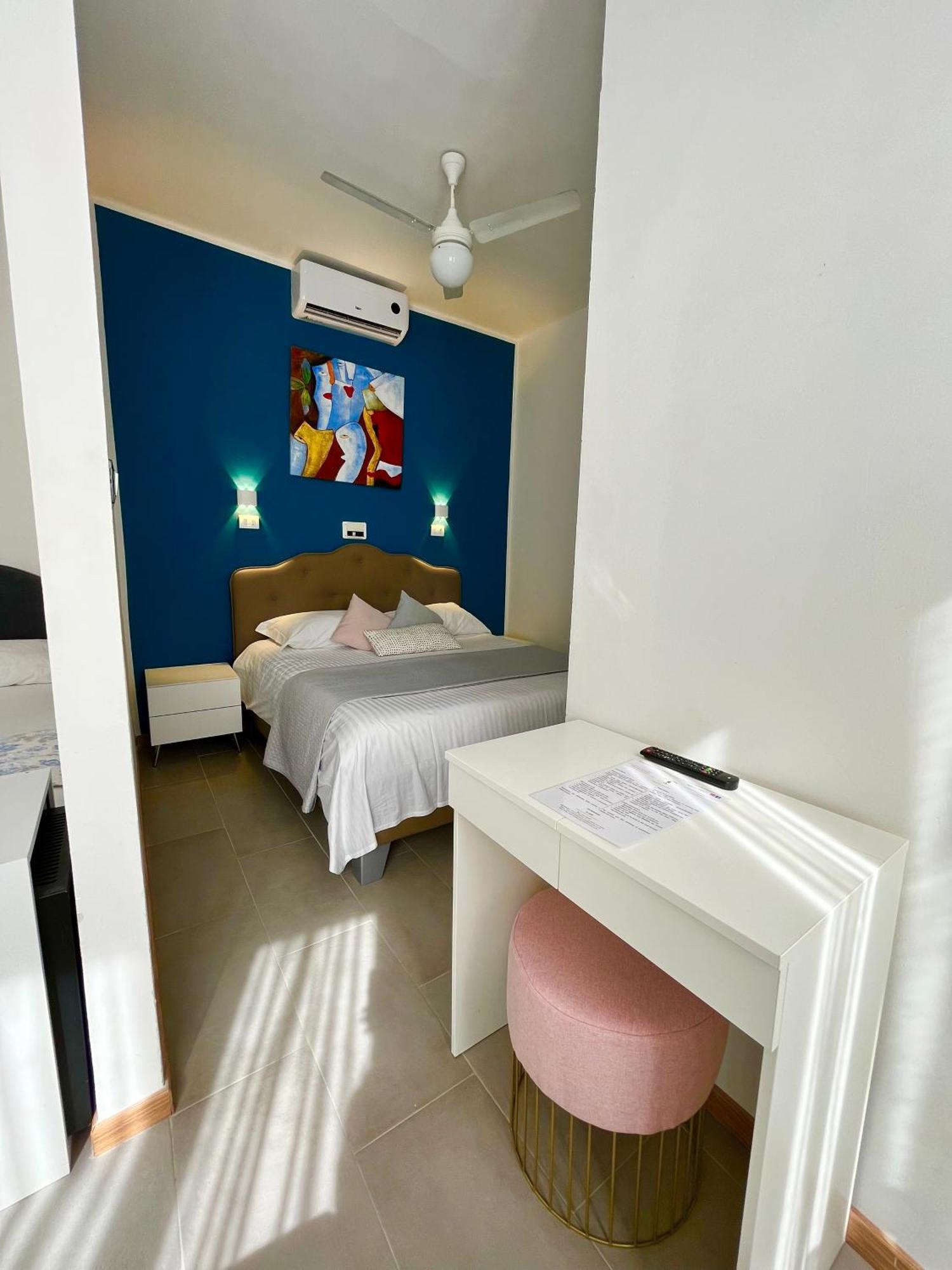 Hotel Alla Fontanella 阿拉西奥 客房 照片