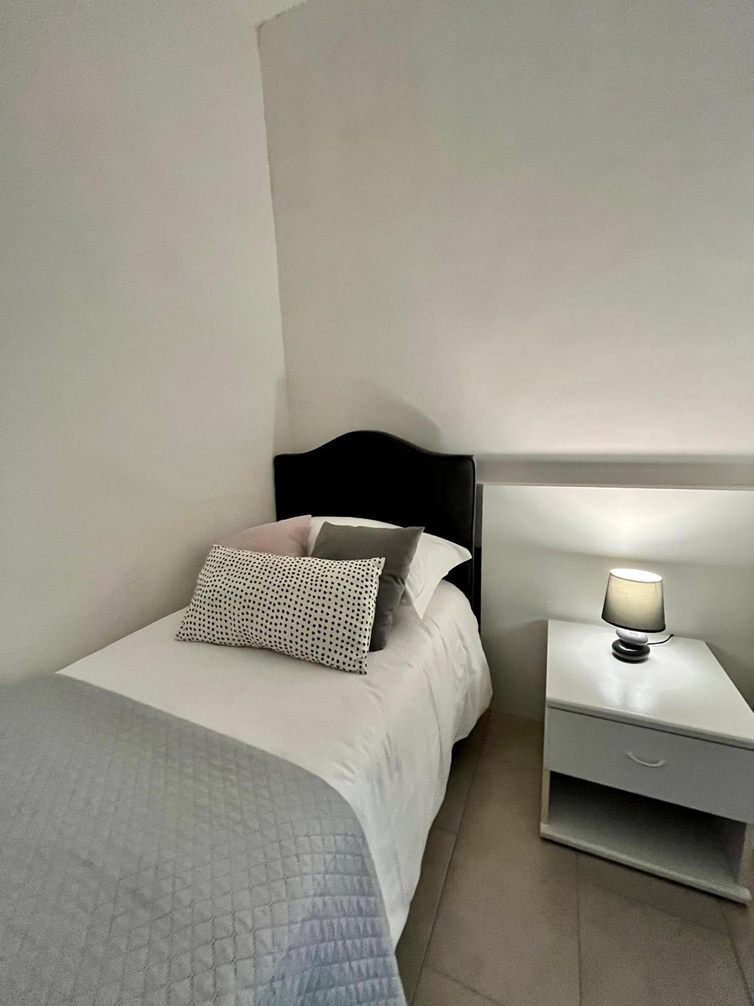 Hotel Alla Fontanella 阿拉西奥 客房 照片